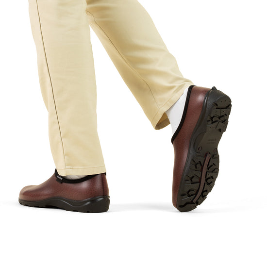 Sloggers Men's Original Garden Shoe in Leather Brown